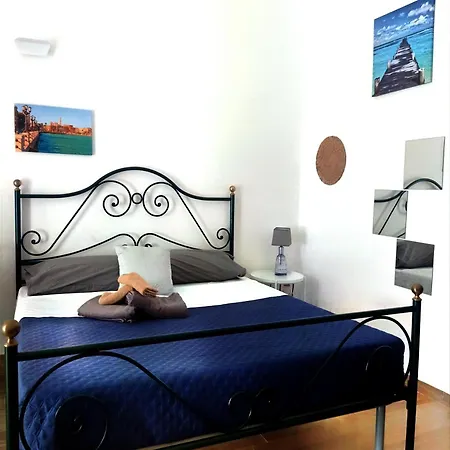 Bed and Breakfast Volare Mare Fuori