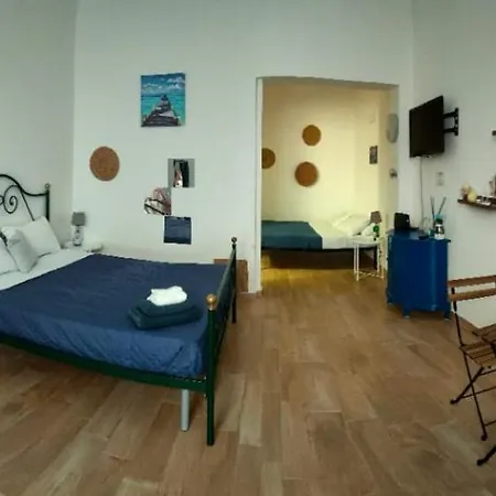 Volare Mare Fuori Oda ve Kahvaltı Bari
