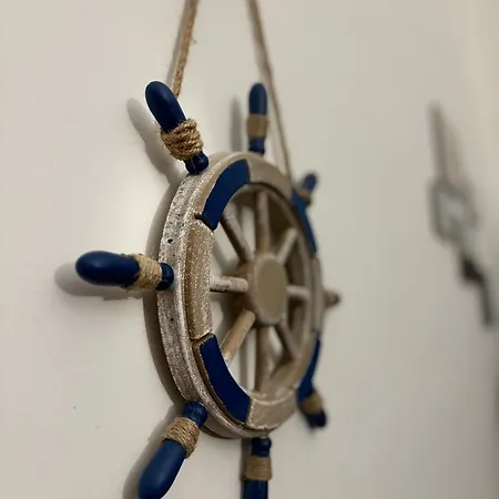 ベッド・アンド・ブレックファスト Volare Mare Fuori 4*